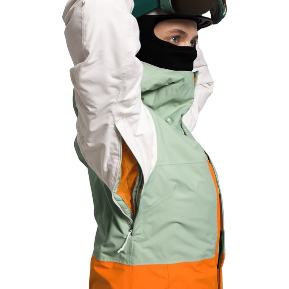 The North Face - Women's - Freedom Insulated Jacket - Sage/Orange - NWT - Picture 4 of 8